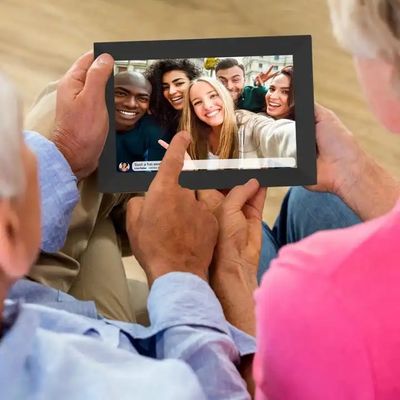 Digital Photo Frame 10.1 Inch Remote Control With Touch Screen & 16GB Memory