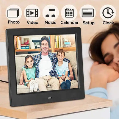Digital Picture Frame with 1024x768 HD Display, autoplay via USB/SD Card Slots and Remote Control