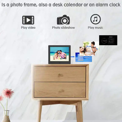 Digital Picture Frame with 1024x768 HD Display, autoplay via USB/SD Card Slots and Remote Control